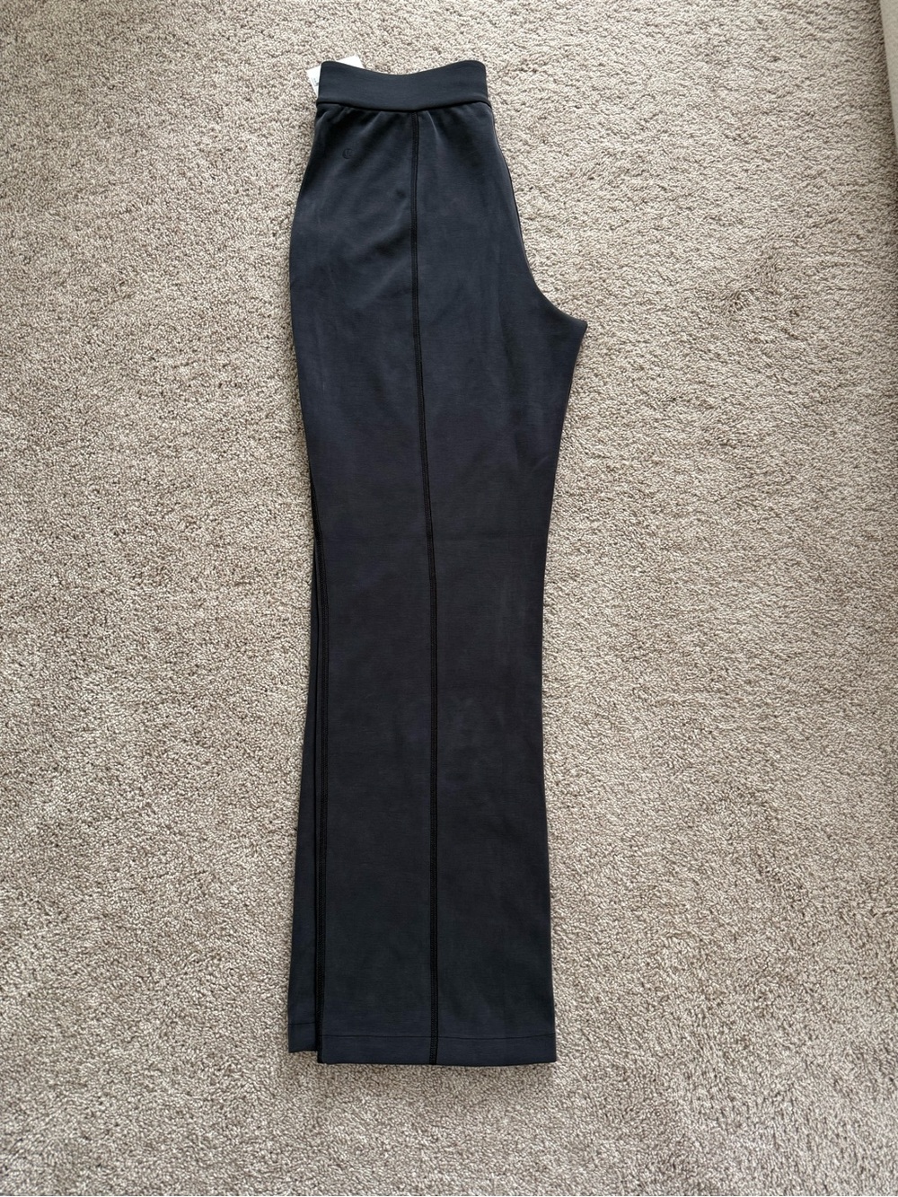 NWT Lululemon Softstreme Straight Leg Pant Regular